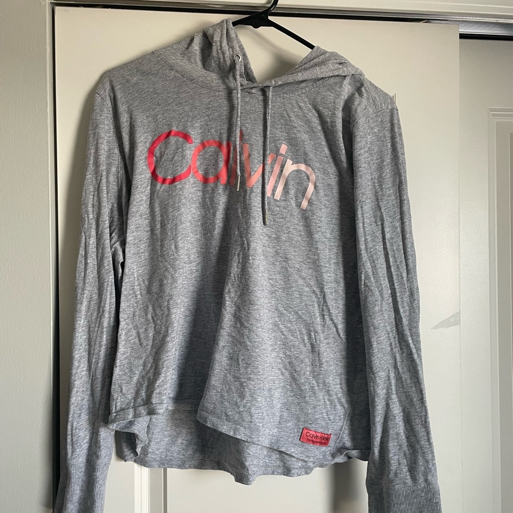 Calvin Klein long sleeved workout crop, size XL